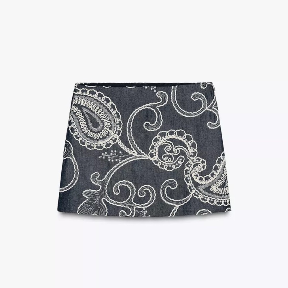 SOLD: NWT ZARA Embroidered Skort - Picture 4 of 7